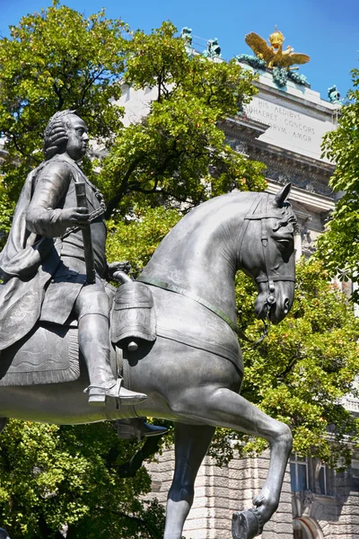 Статуя кайзера Франца Іванович Стефаном фон Lothringen у Відні, Aust — стокове фото