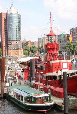 Hamburg Almanya, Hamburg limanında gemi