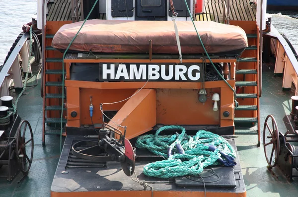 Λεπτομέρειες της γερμανικής παλιά βάρκα με έναν τίτλο «Αμβούργο» σε λιμένα ζαμπόν — Φωτογραφία Αρχείου