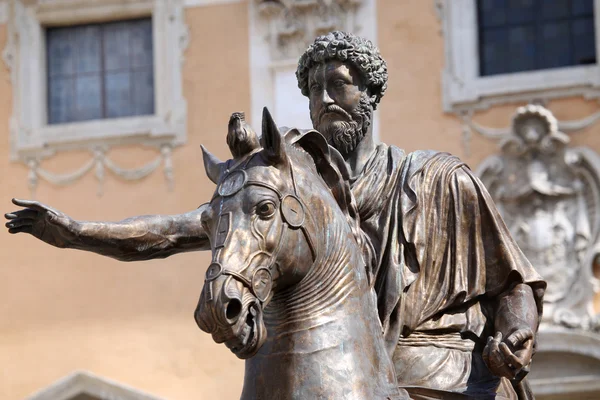 Estatua Marco Aurelio en Roma, Italia — Foto de Stock