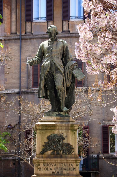 Statue du philosophe Nicola Spedalieri MCMIII à Rome, Ital — Photo