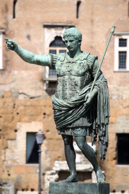 Heykel Sezar Augustus Pater Patriae, Roma, İtalya