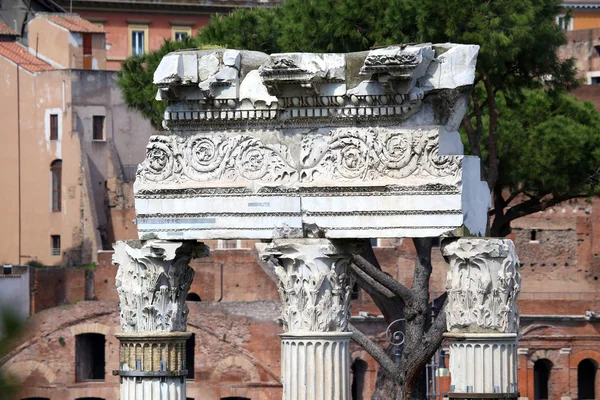 As ruínas do Fórum Romano em Roma, Itália — Fotografia de Stock