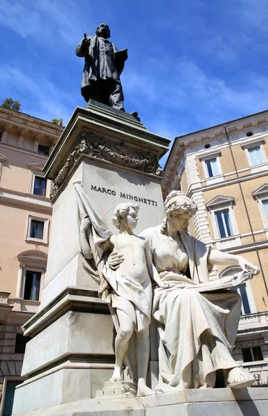 Statue Marco Minghetti in Corso Vittorio Emanuele II, Rome, Ital — Φωτογραφία Αρχείου