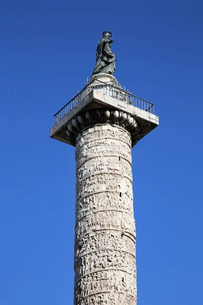 Fuente de Neptuno en Piazza del Popolo, Roma, Italia — Foto de Stock