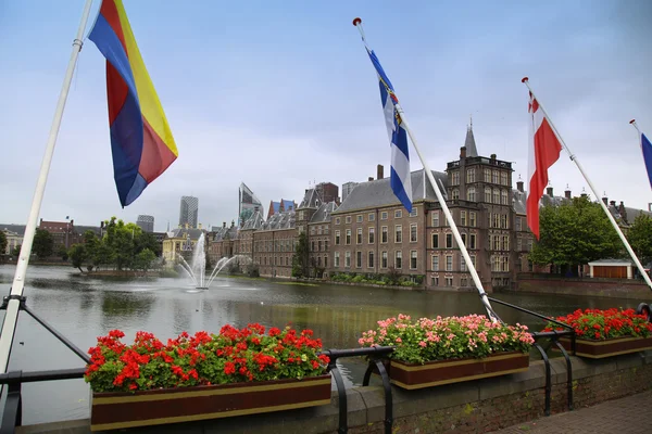 Binnenhof Palace, Parlament holandês em Haia, Países Baixos — Fotografia de Stock