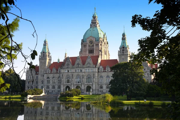 Új Városháza (Rathaus) épülete Hannover Németország — Stock Fotó