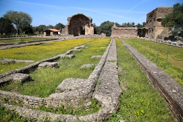 Oude ruïnes van Villa Adriana (Villa van de Hadrianus), Piazza d — Stockfoto