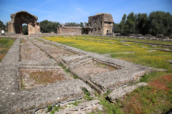 Ruínas antigas de Villa Adriana (A Villa do Adriano), Piazza d — Fotografia de Stock