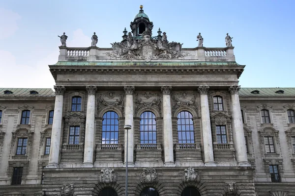 Дворец правосудия в Мюнхене, Бавария, Германия — стоковое фото