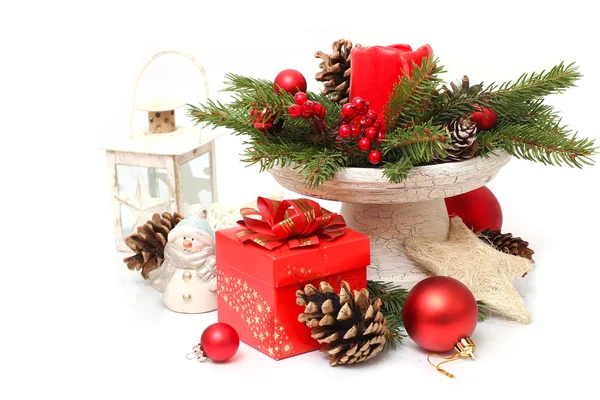 Decoración de Navidad con caja de regalo roja — Foto de Stock