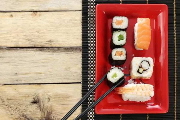 Sushi de mariscos japoneses —  Fotos de Stock