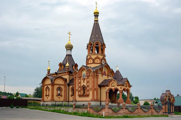 La Iglesia Ortodoxa en el pueblo de Srostki — Foto de Stock