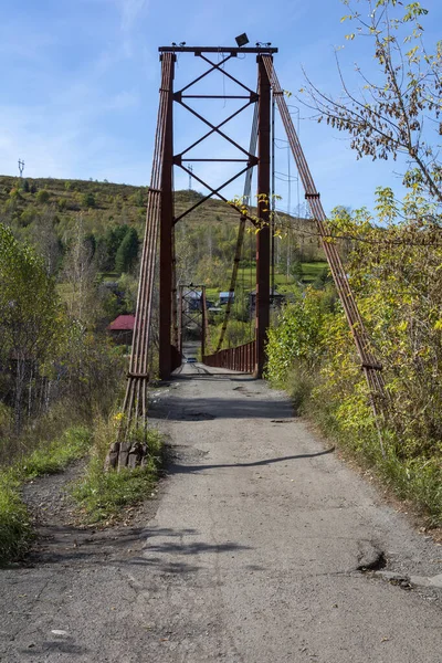 Puente Sobre Río Mundybash Gornaya Shoria Región Kemerovo Kuzbass —  Fotos de Stock