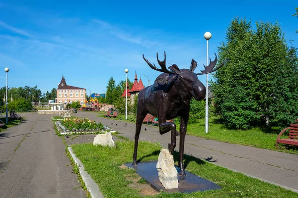 Mariinsk Russia July 2020 Steel Statue Moose Mounted Anniversary City — Stockfoto