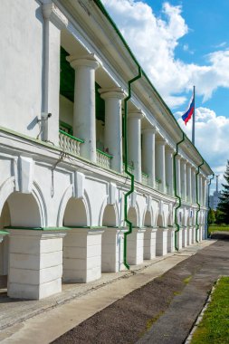 Tomsk, tarihi merkezdeki eski borsa binasının tarihi bir binası.