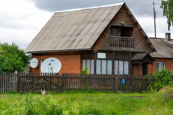 Starobachatsky Settlement Russia Ιουνίου 2021 Ιδιωτική Κατοικία Σπίτι Από Κόκκινα — Φωτογραφία Αρχείου