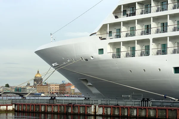 St. Petersburg, cruise liner yatak — Stok fotoğraf