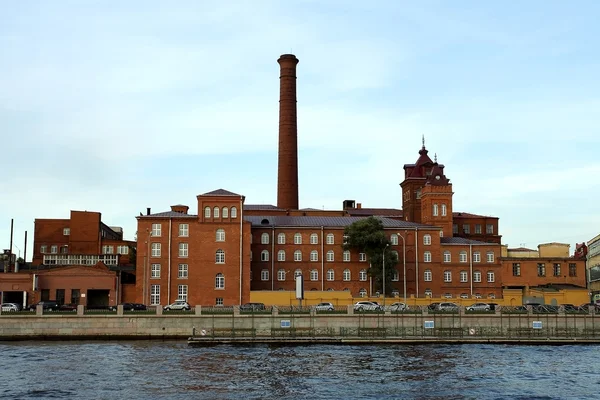 San Petersburgo, los antiguos edificios de la fábrica — Foto de Stock