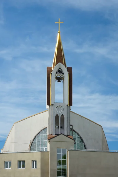 Kemerovo, campanile della chiesa cattolica — Foto Stock