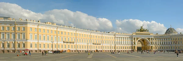 Sint-Petersburg, Palace square — Stockfoto
