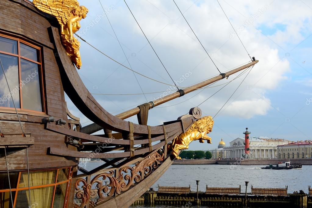 St. Petersburg, the bowsprit of the frigate 