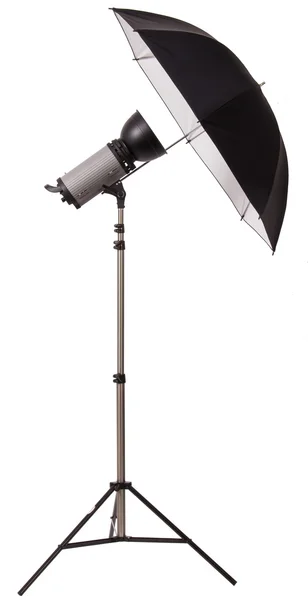 Studio flash stroboscopique avec parapluie — Photo