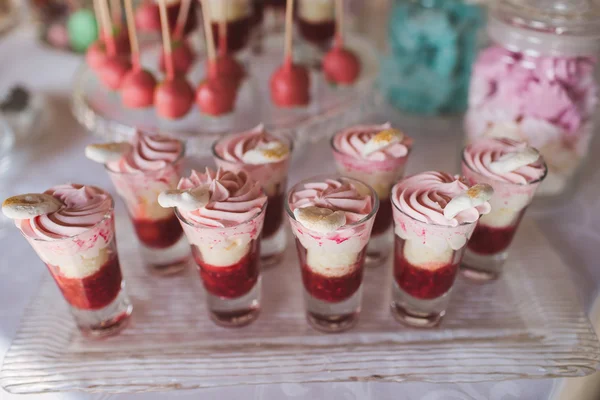 Mesa de sobremesa. Barra de doces — Fotografia de Stock