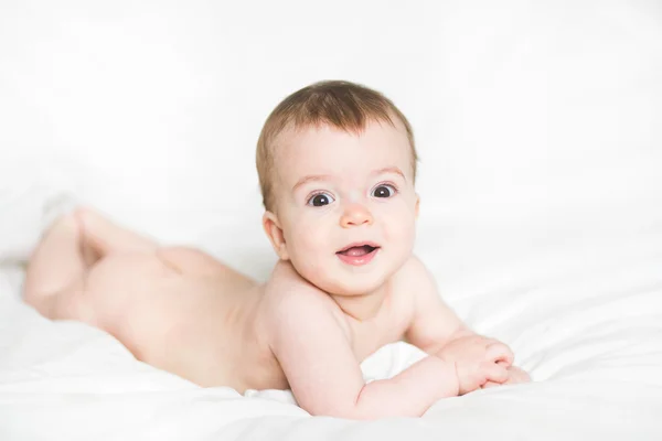 Schattig pasgeboren baby — Stockfoto