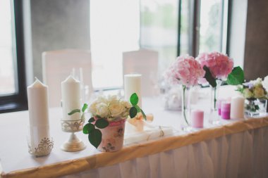 Düğün için küme tablolar