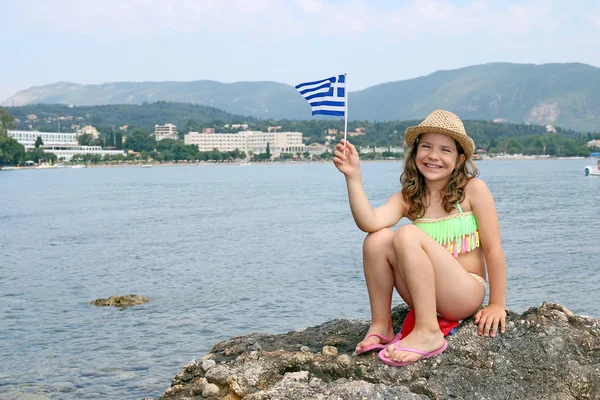 Yunanistan'da yaz tatilde mutlu küçük kız — Stok fotoğraf