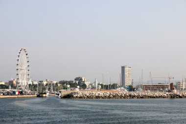 panoramik tekerlek ve bağlantı noktası Rimini cityscape