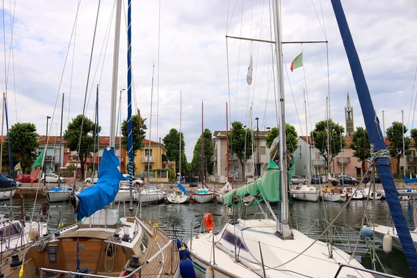 Yacht and fishing boats Rimini Italy — Stock Photo, Image