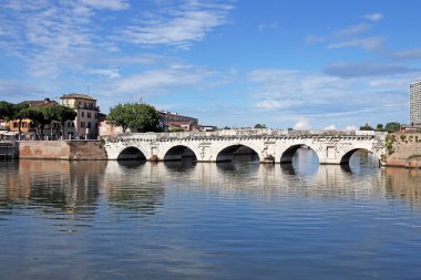 eski taş Tiberius Rimini İtalya köprü