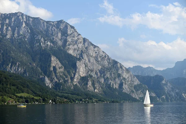 Góry Jezioro Traun Traunsee Górnej Austrii Krajobrazy — Zdjęcie stockowe