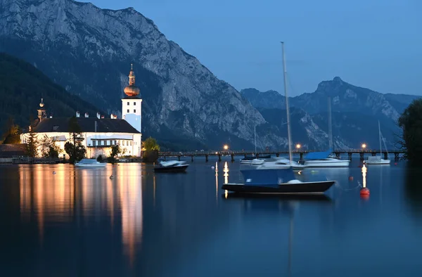 Middeleeuws Waterkasteel Schloss Ort Orth Aan Het Meer Traunsee Nachts — Stockfoto