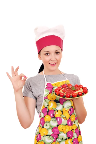 Schöne Köchin mit Spaghetti und ok Handzeichen — Stockfoto