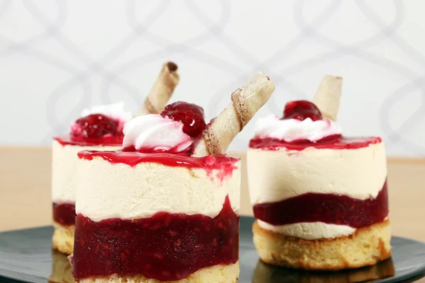 Three Sweet Raspberry Cake Dessert — Stock Photo, Image