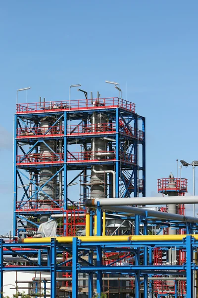Новый нефтехимический завод нефтегазовой промышленности — стоковое фото