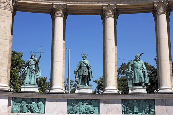 Statue Piazza degli Eroi Budapest Ungheria — Foto Stock