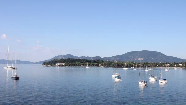 Bahía de Garitsa Corfú ciudad Grecia — Vídeos de Stock