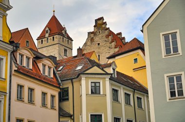 Regensburg, Almanya 'daki eski binalar ve kule