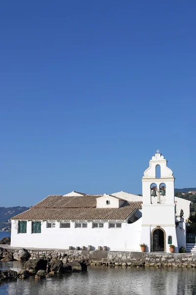 Monasterio de Vlacherna isla de Corfú Grecia —  Fotos de Stock