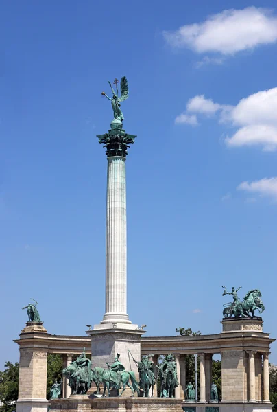 Náměstí hrdinů Budapešť Maďarsko mezník — Stock fotografie