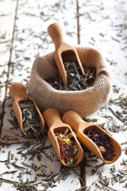 Kuru çay yaprakları 