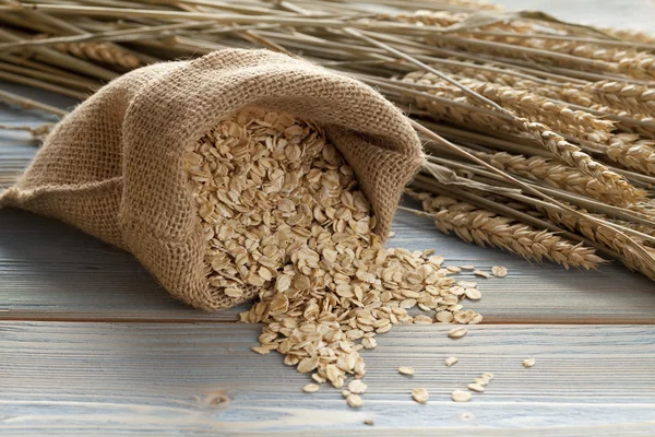 Oatmeal - healthy food — Stock Photo, Image