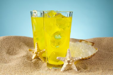 Sahilde lezzetli limonata