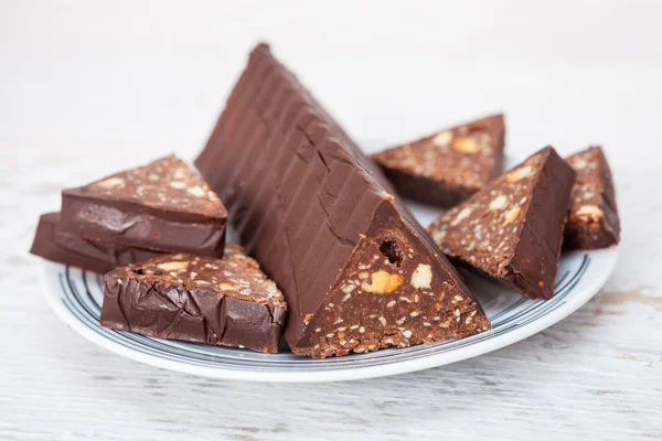 Zelfgemaakte toblerone zoals chocolade snack — Stockfoto