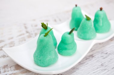 Türk lokumu ile yapılan şeker gibi armut