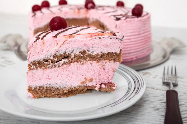 Домашній солодкий вишневий торт — стокове фото